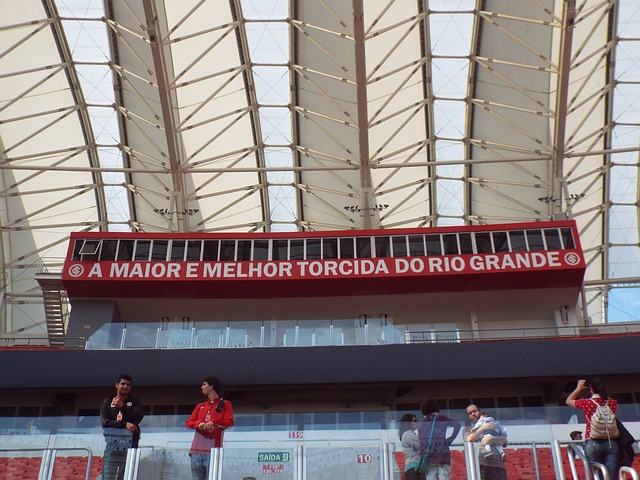 许促使格林 许促使格林